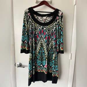 Super cute, stretchy dress, bold pattern. Perfect party dress!